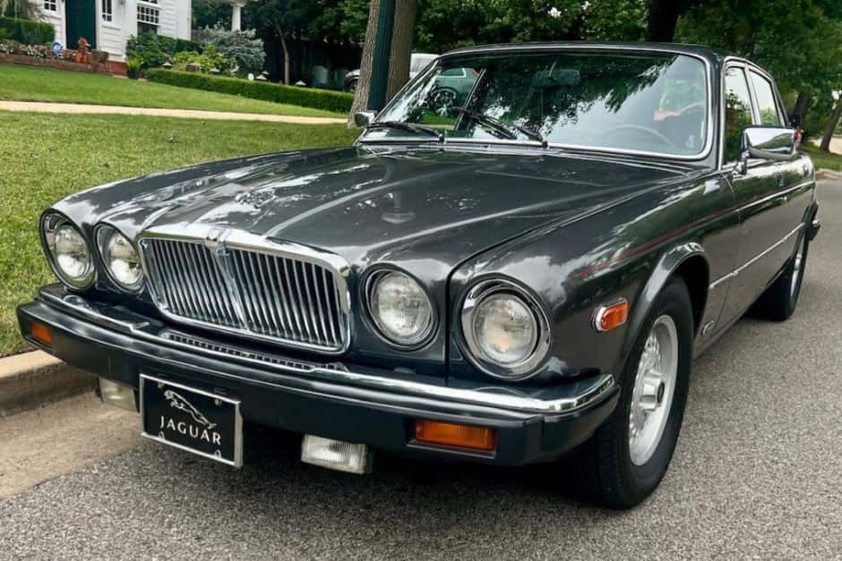 1987 Jaguar XJ Series 3 (1980-1992) sold for $8,000