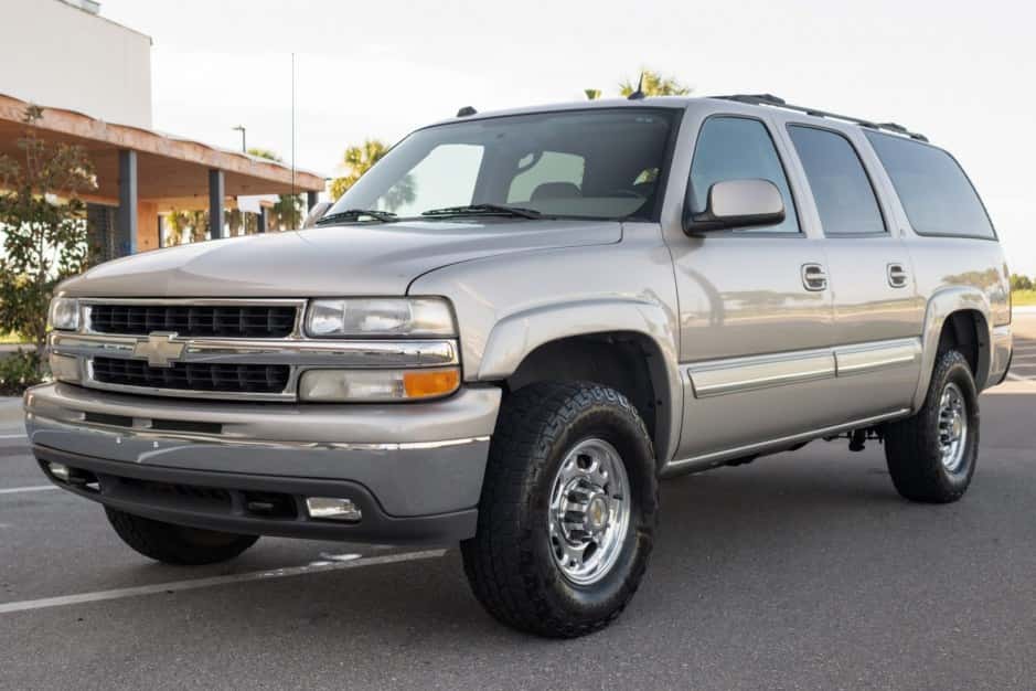 2005 Chevrolet Suburban (GMT800 2000-2006) sold for $23,750