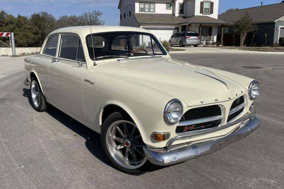 1964 Volvo Amazon sold for $15,500