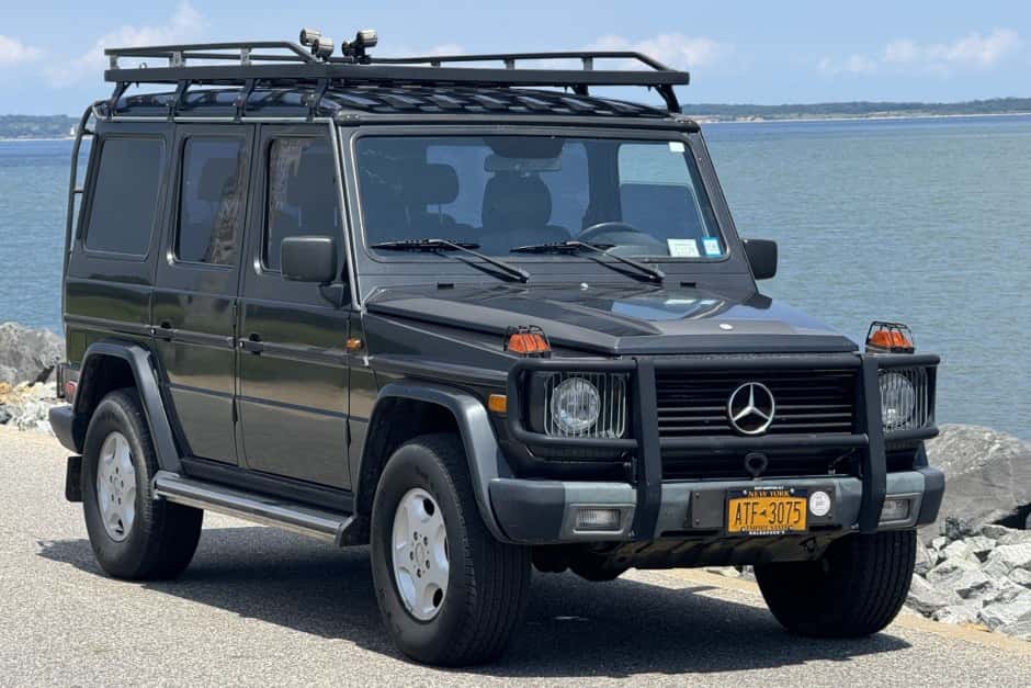 1995 Mercedes-Benz W463 G-Class (1990-2018) sold for $12,500