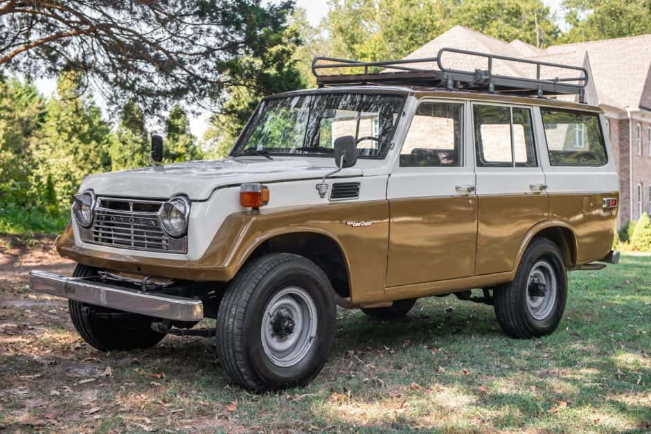 1980 Toyota Land Cruiser FJ55 sold for $42,000