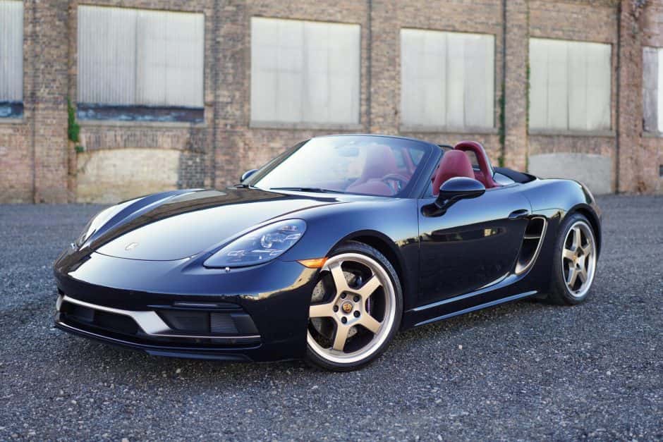 2022 Porsche 982 718 Boxster sold for $93,333