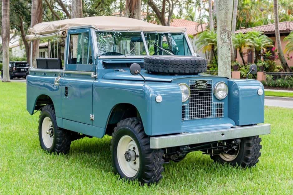 1967 Land Rover Series 88 sold for $41,000