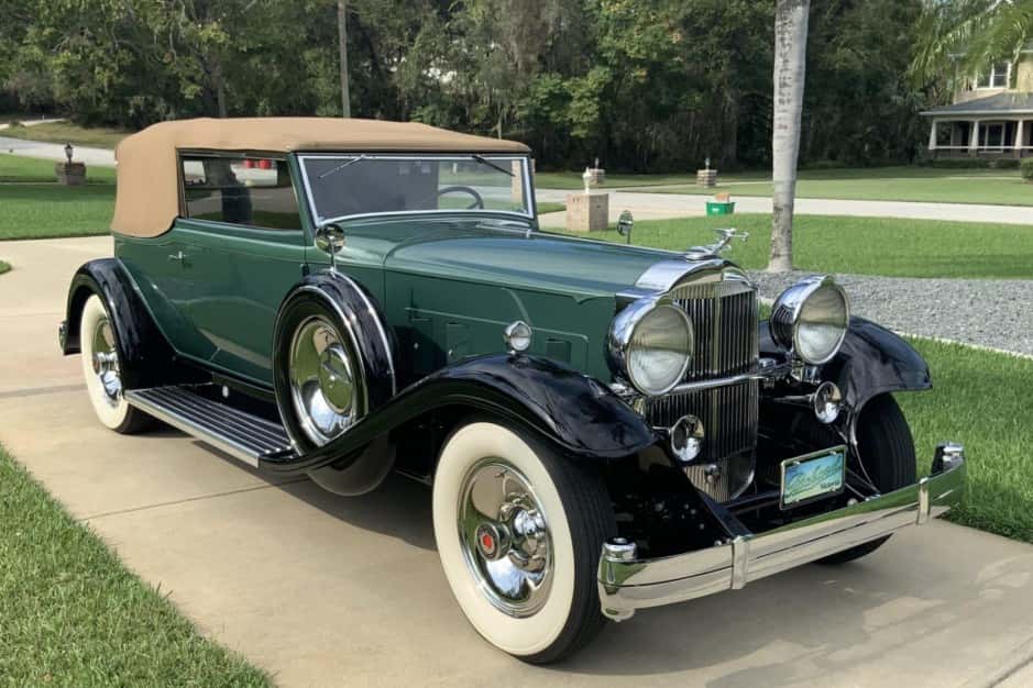 1932 Packard Eight sold for $230,000