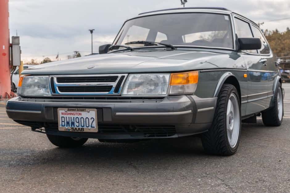 1988 Saab 900 sold for $15,750