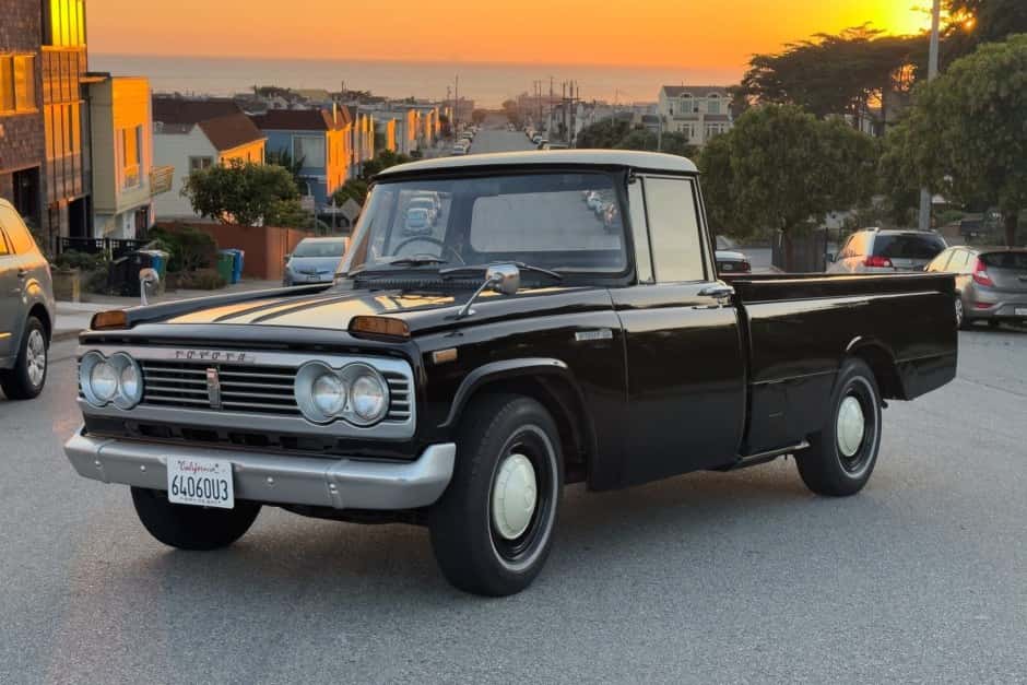 1973 Toyota Stout sold for $13,000