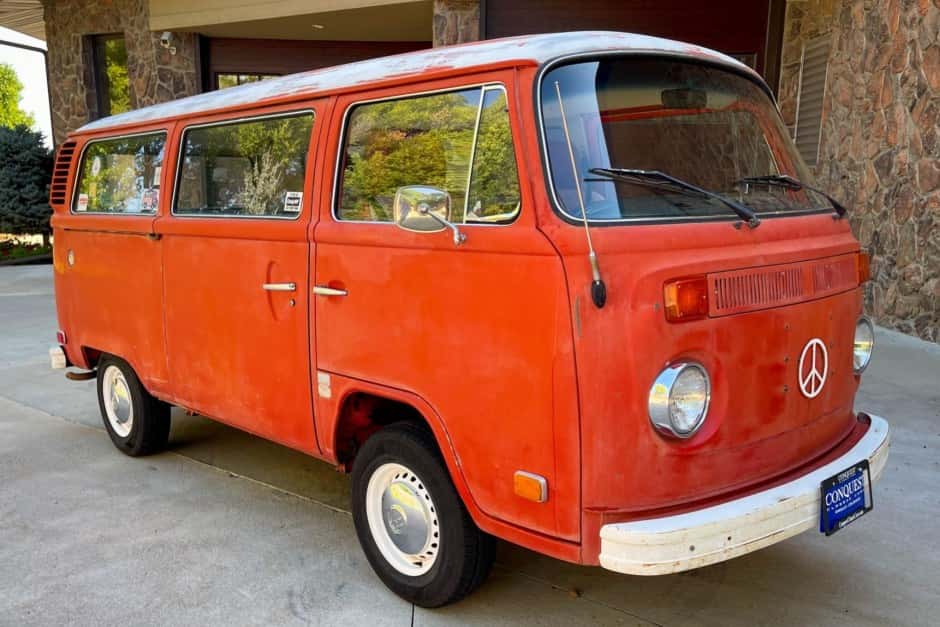 1974 Volkswagen Bay-Window Camper sold for $10,500