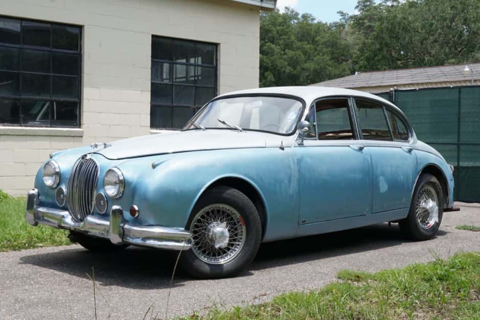 1961 Jaguar Mk II sold for $5,050