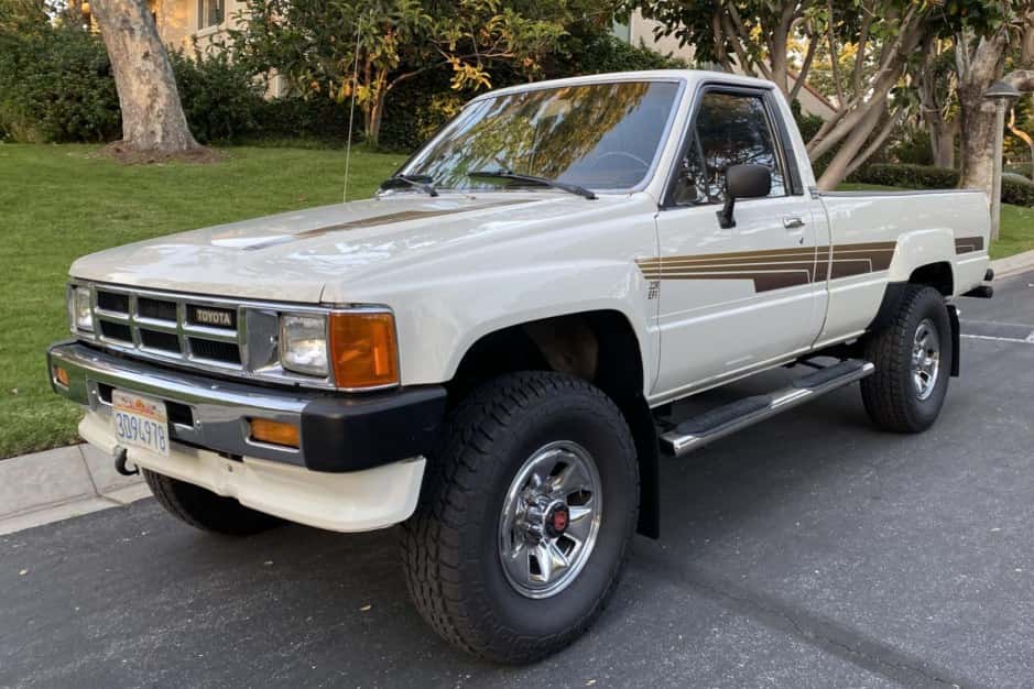 1986 Toyota Pickup (N50/N60/N70 1984-1988) sold for $12,750