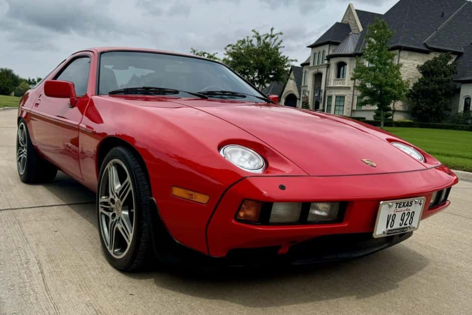 1986 Porsche 928 sold for $40,750