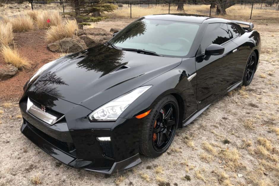 2018 Nissan GT-R R35 sold for $103,500