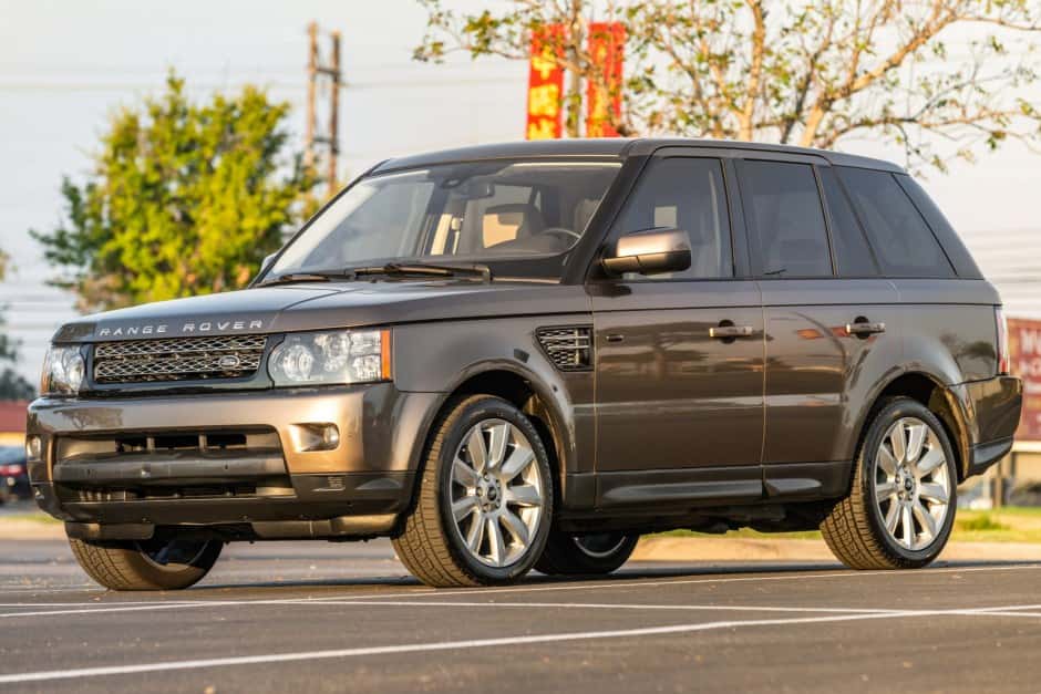 2013 Land Rover Range Rover Sport L320 sold for $17,000