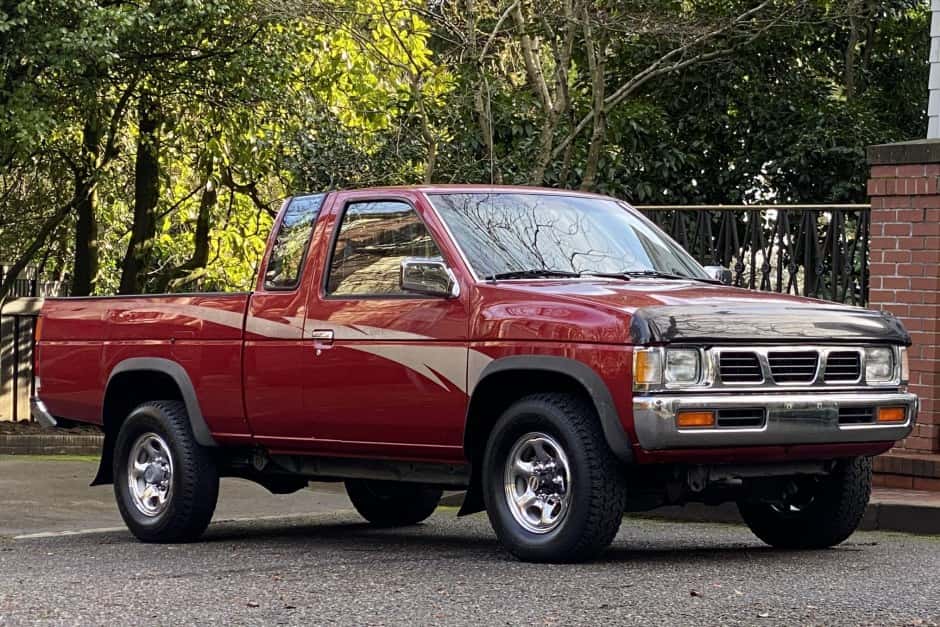 1994 Nissan Pickup sold for $11,000
