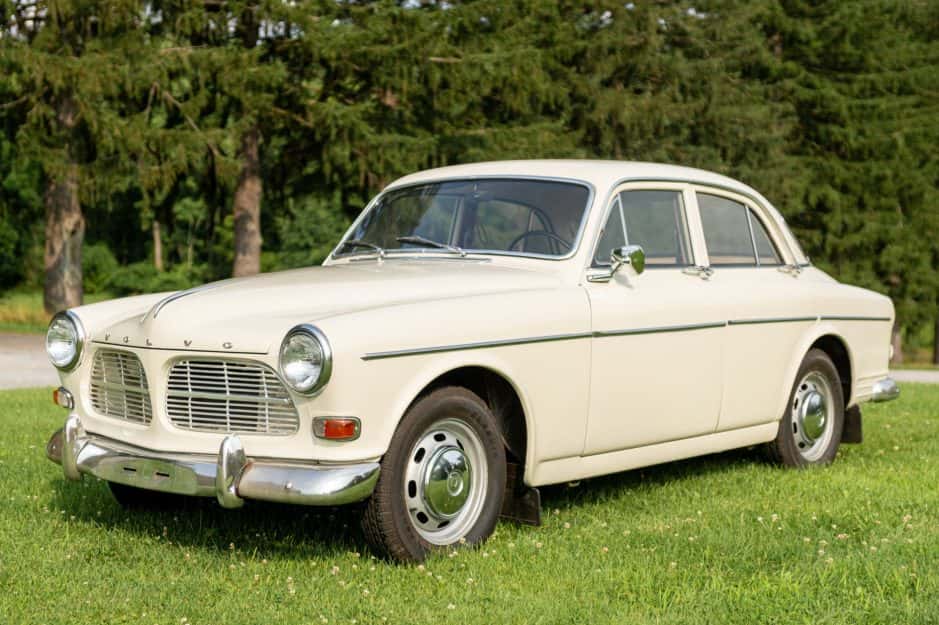 1966 Volvo Amazon sold for $6,000