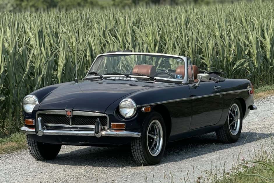 1973 MG MGB sold for $7,500