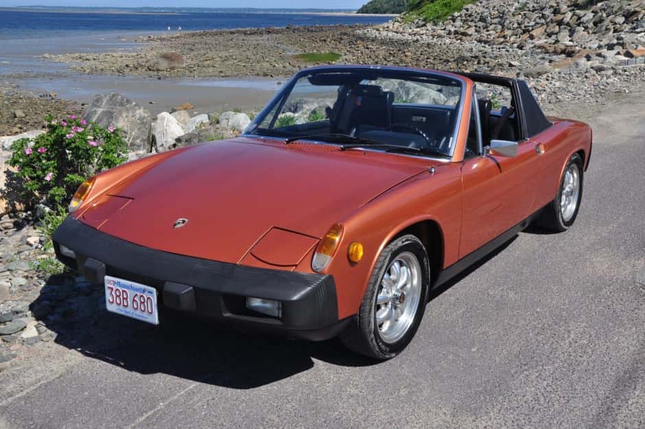1975 Porsche 914 1.7/1.8/2.0 sold for $11,901