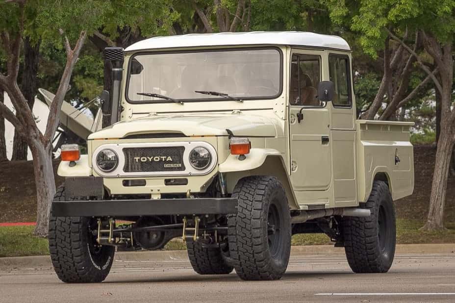 1993 Toyota Land Cruiser FJ45 sold for $48,000