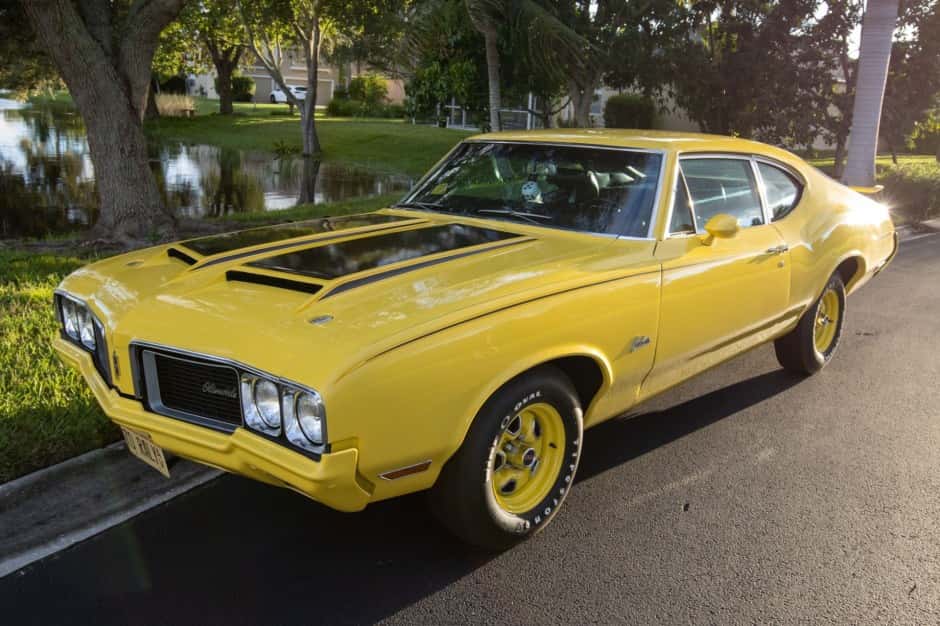 1970 Oldsmobile F-85 & Jetfire sold for $25,500