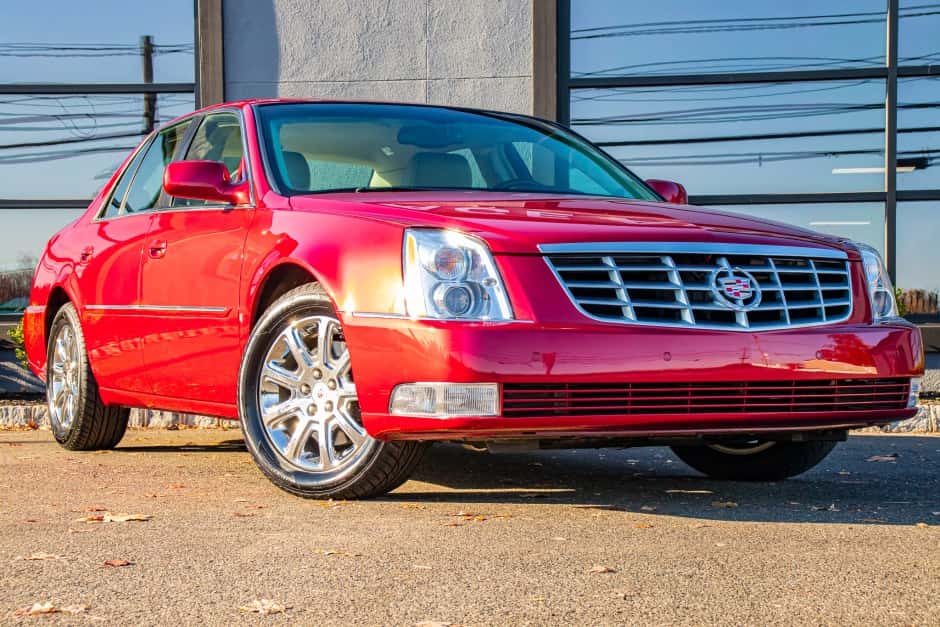 2009 Cadillac DTS sold for $16,500