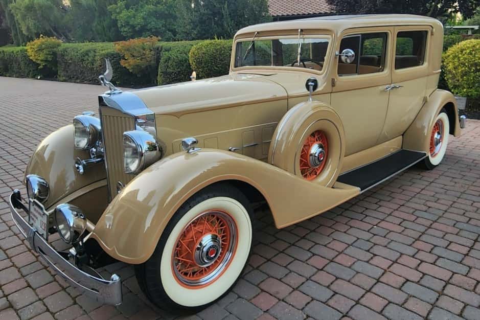1934 Packard Eight sold for $42,000