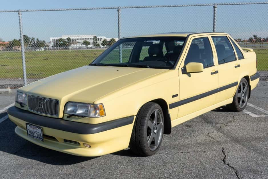 1995 Volvo 850 sold for $14,500