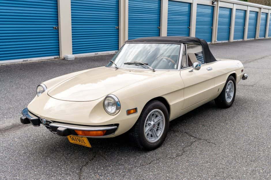 1974 Alfa Romeo 105/115 Spider Series 2 sold for $31,500