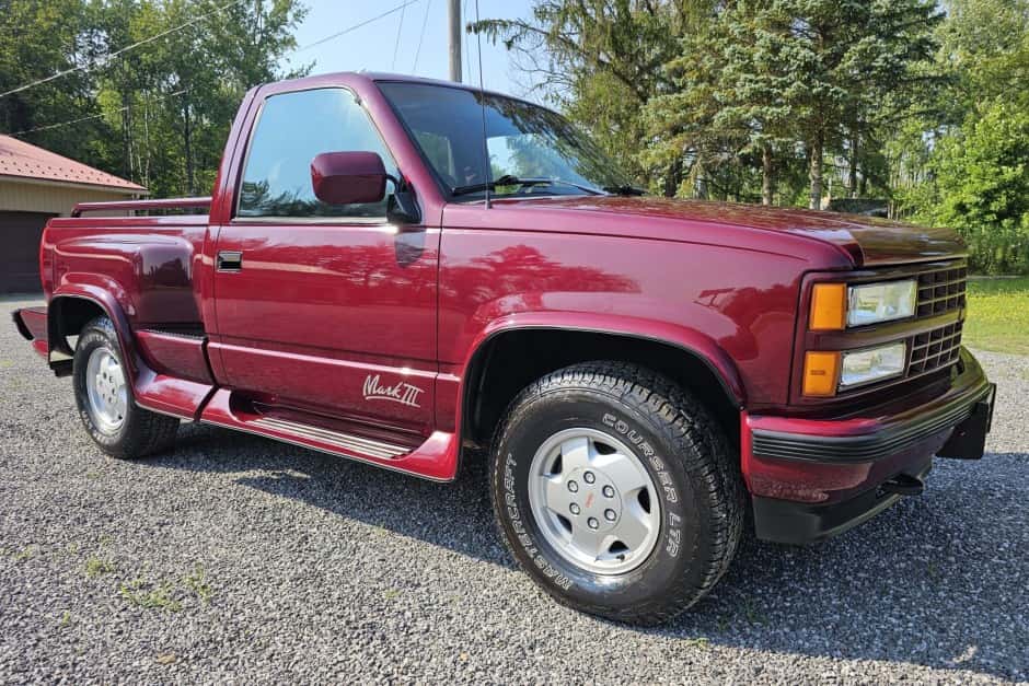 1993 Chevrolet C/K GMT400 (1988-2002) sold for $16,000
