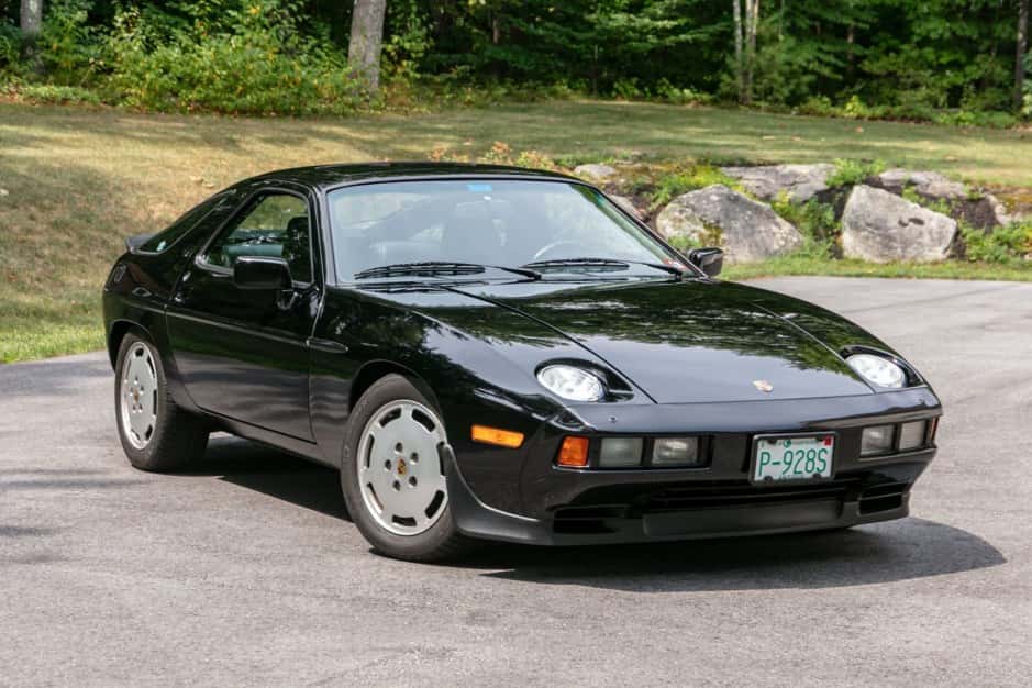 1985 Porsche 928 sold for $26,000