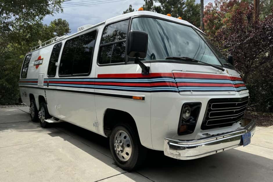 1977 GMC Motorhome sold for $20,350