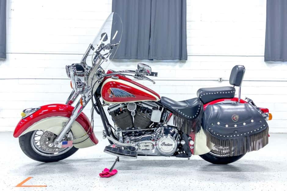1999 Indian Chief sold for $9,400