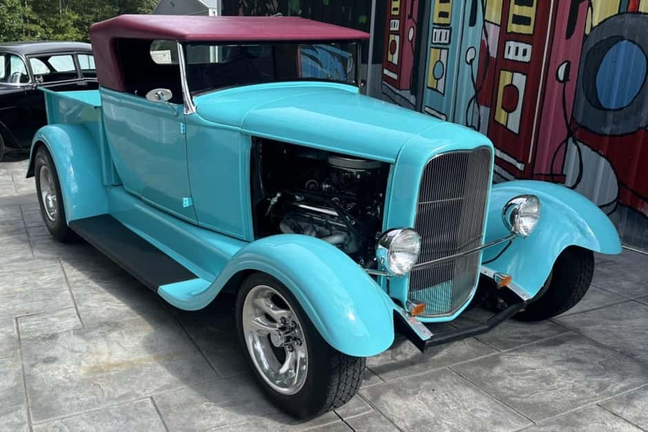 0 Ford Pickup 1932-1934 & sold for $16,555