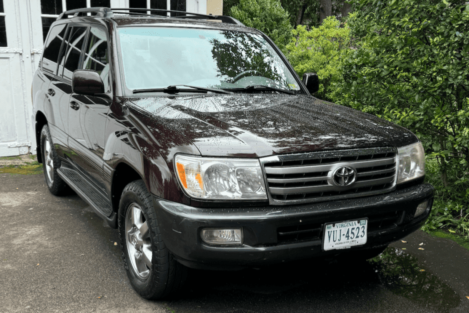 2006 Toyota Land Cruiser 100-Series sold for $20,250