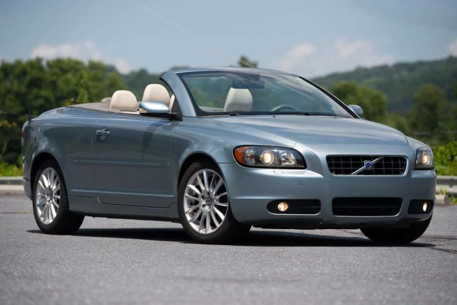 2007 Volvo C70 sold for $7,800