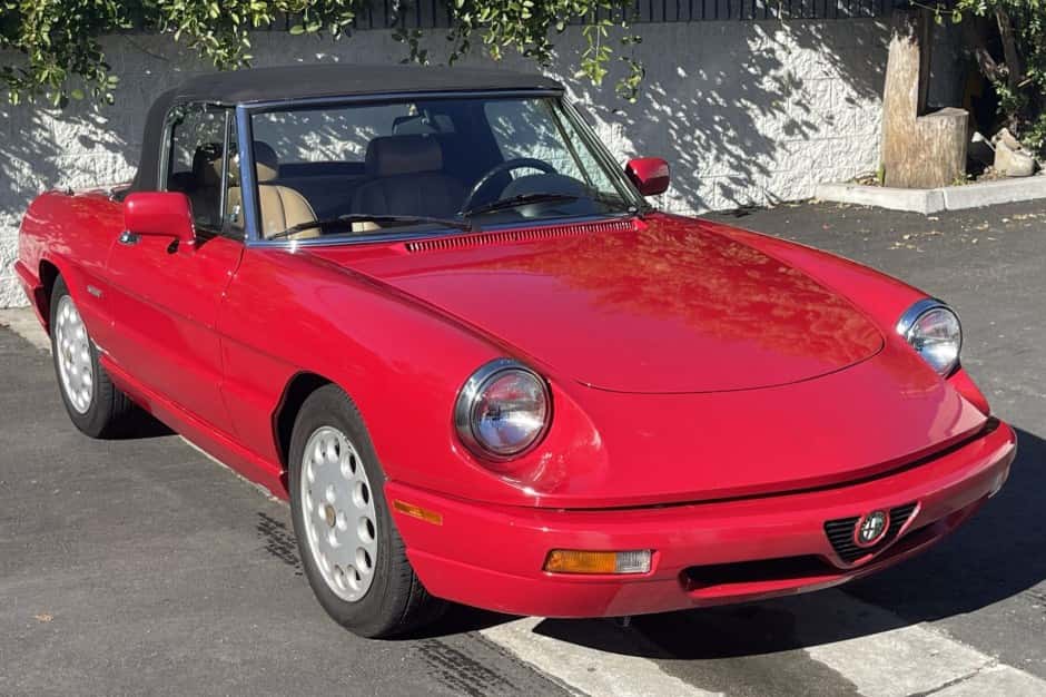 1994 Alfa Romeo 105/115 Spider Series 4 sold for $11,500
