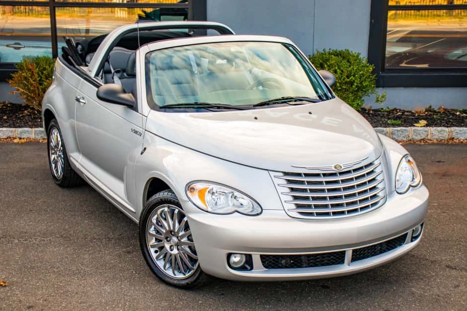 2006 Chrysler  sold for $13,004