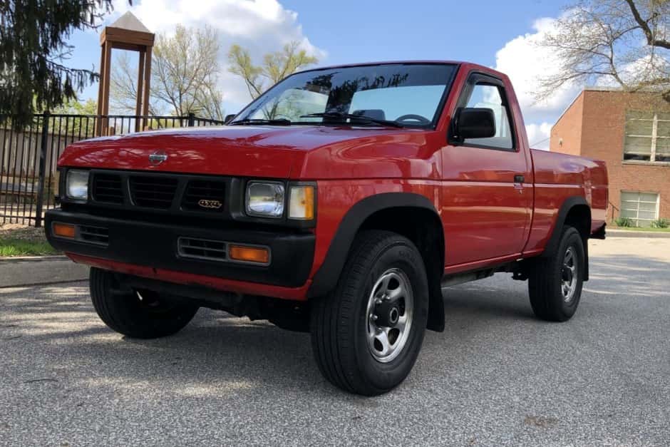 1993 Nissan Pickup sold for $10,600