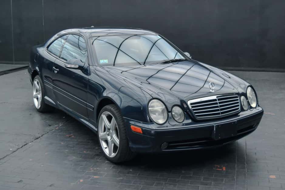 2001 Mercedes-Benz CLK-Class sold for $4,677