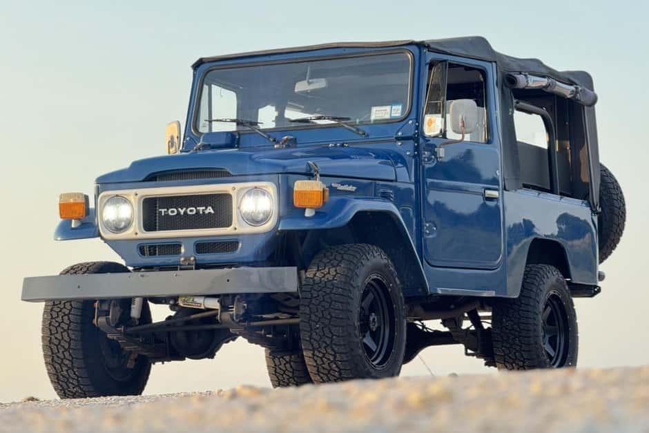 1984 Toyota Land Cruiser FJ43 sold for $30,500
