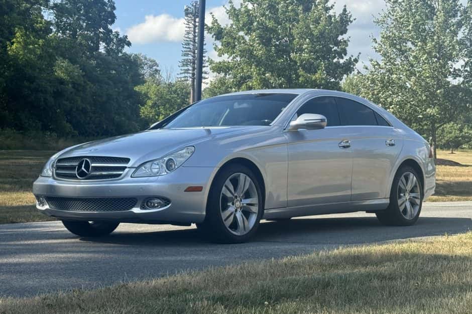 2010 Mercedes-Benz CLS-Class sold for $16,500