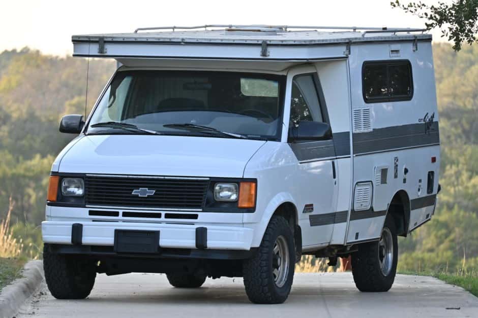 1993 Chevrolet  sold for $18,850