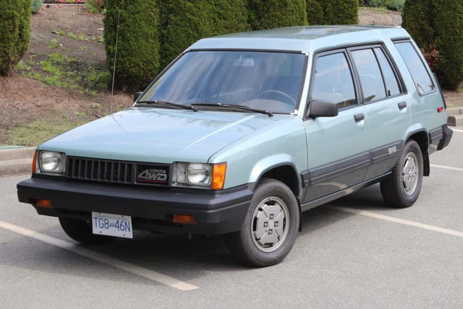 1986 Toyota  sold for $10,250