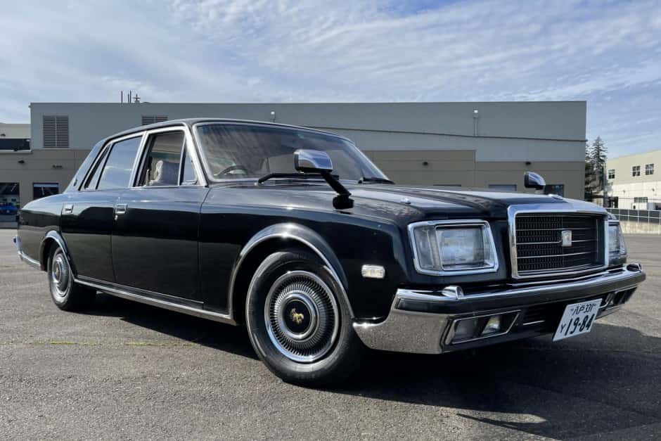 1984 Toyota Century sold for $11,500