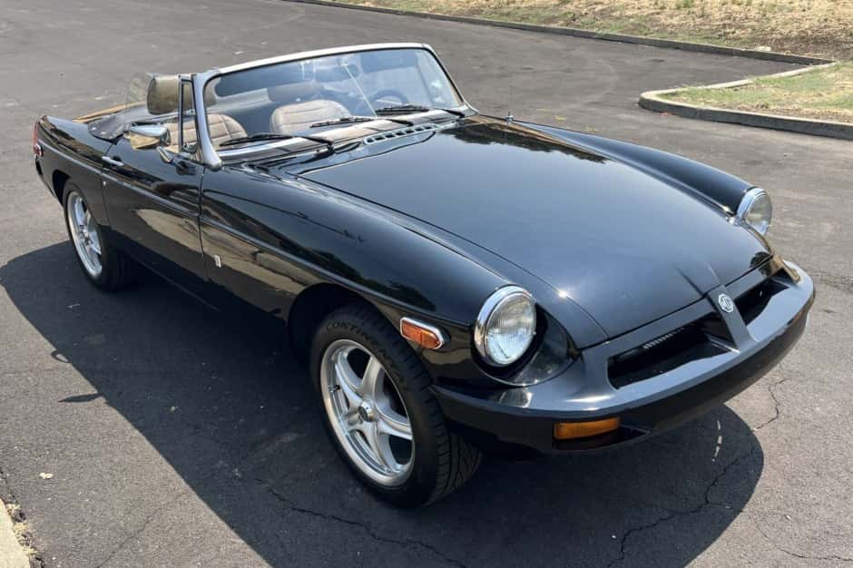 1979 MG MGB sold for $8,000