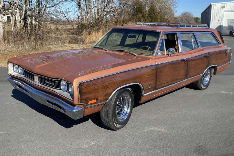 1969 Dodge Coronet sold for $20,500