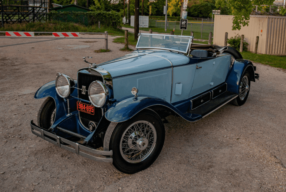 1929 Cadillac V8 sold for $21,000