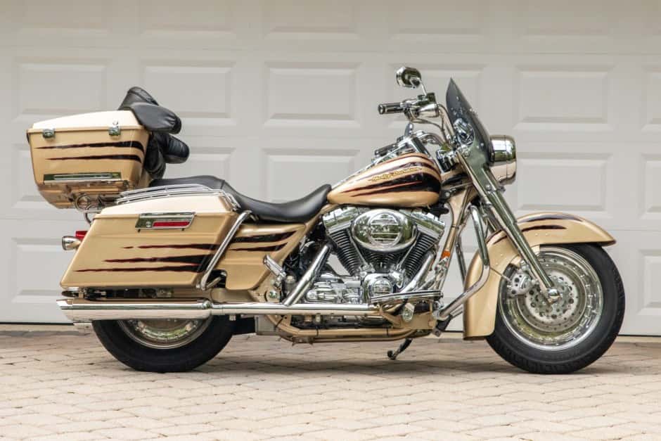2003 Harley-Davidson Touring sold for $15,750
