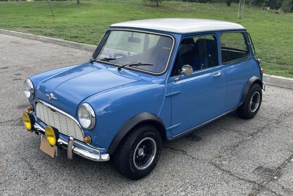 1970 Mini Mk III-Mk V sold for $15,100