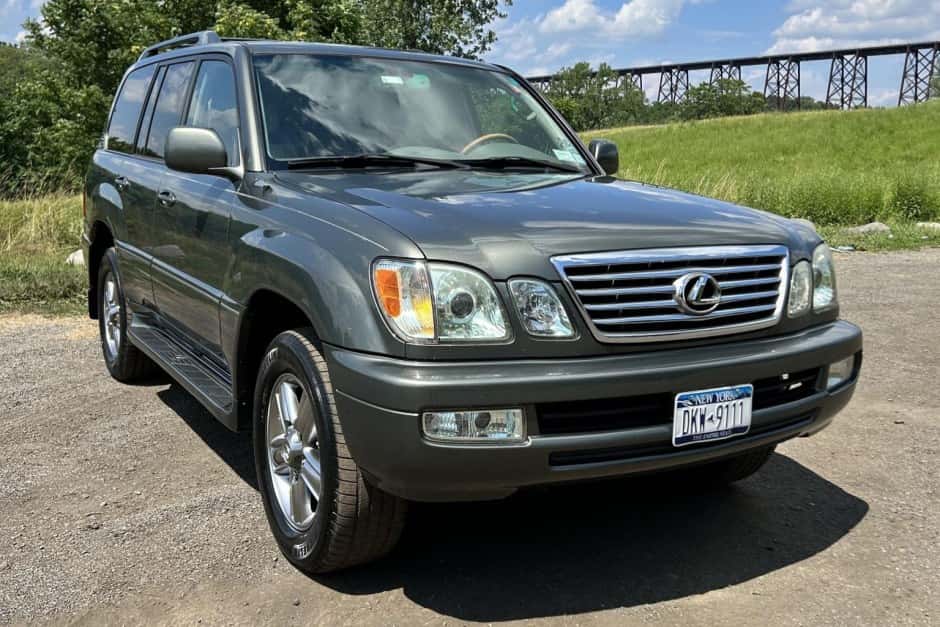 2006 Lexus LX470 sold for $25,250