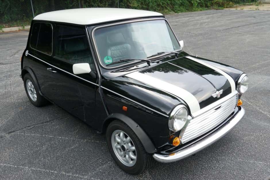 1992 Mini Mk VI & Mk VII sold for $20,000