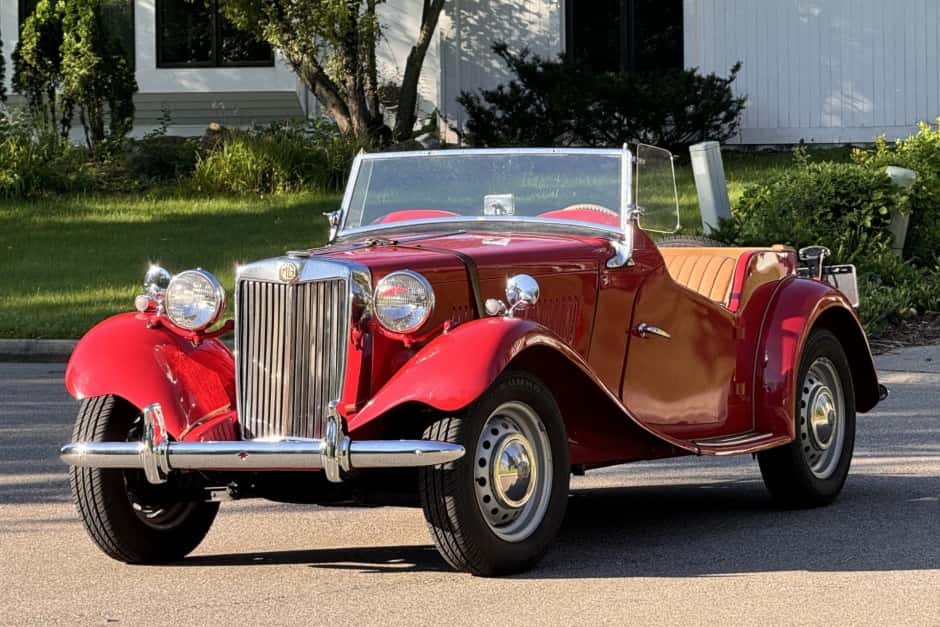 1952 MG TD sold for $13,750